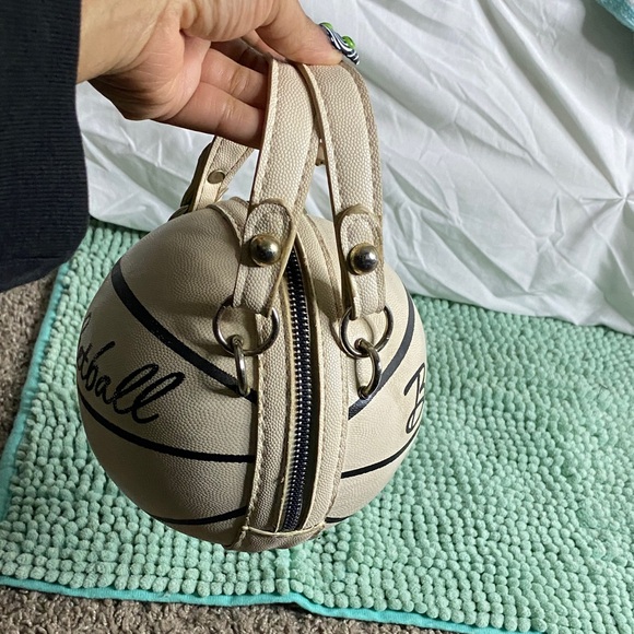 Cream Basketball Handbag - Picture 4 of 8